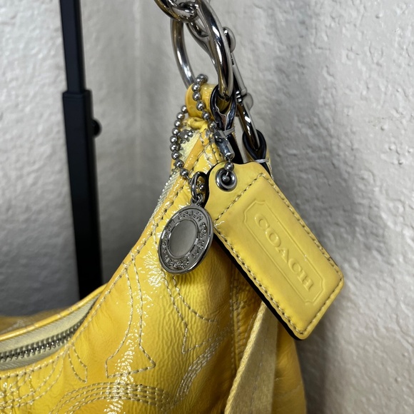 COACH Vintage Patent Leather Signature Hobo Bag in Soft Yellow - Picture 3 of 11